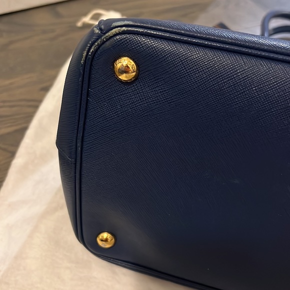 Prada bag - Picture 10 of 10